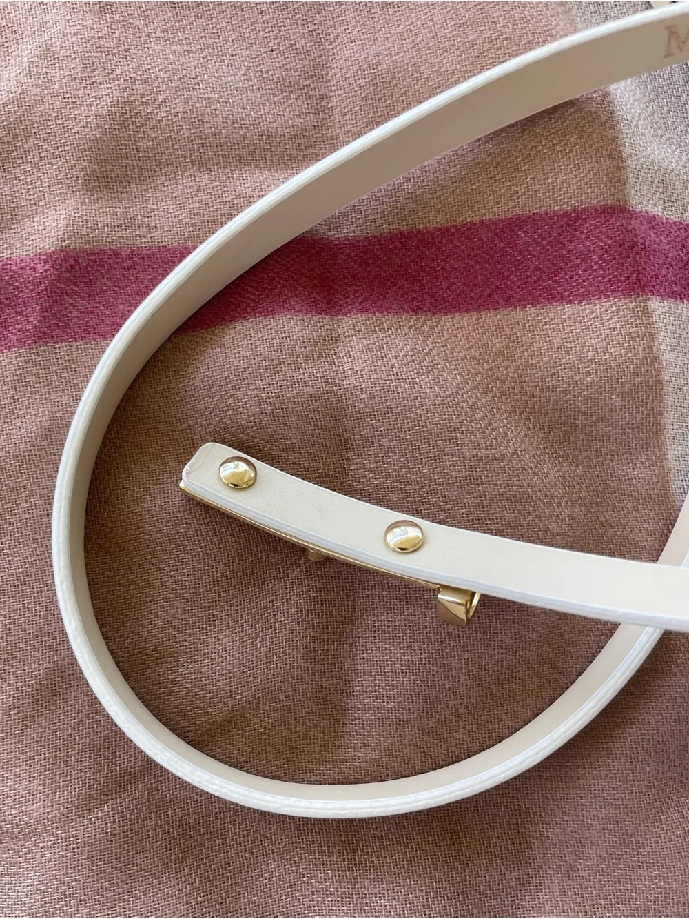 MaxMara Slim White Leather Belt with Gold-Tone Hardware size 40-(sm-md)